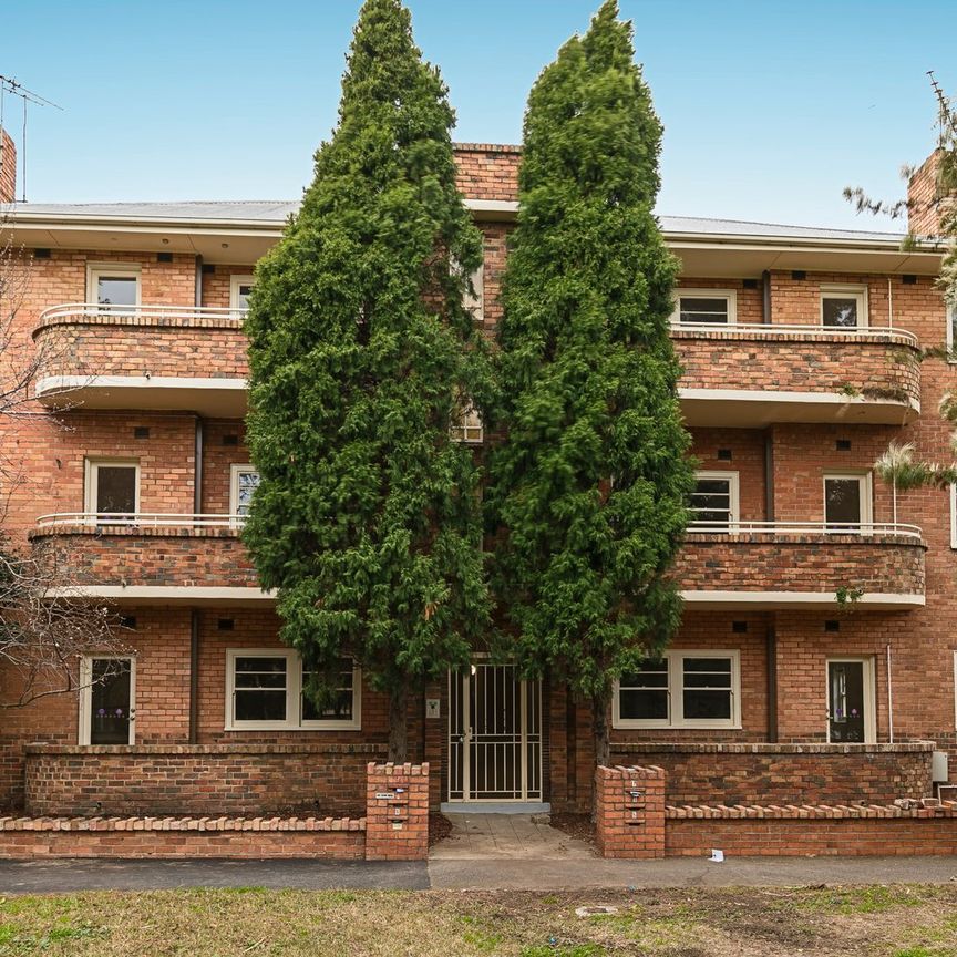 1/4 Church Square, St Kilda VIC 3182 - Photo 1