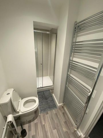 34 Beacon Road - Un-Expectedly Re-Offered and New Price Loughborough - Photo 5