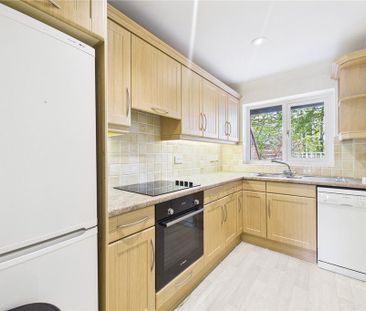 2 bedroom end of terrace house to rent - Photo 3