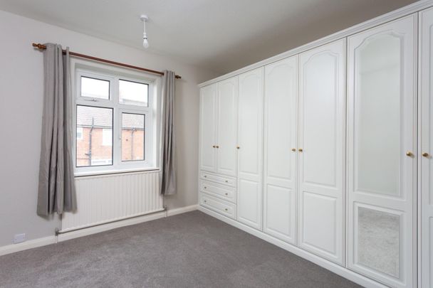 Jennifer Grove, York YO24 - Photo 1