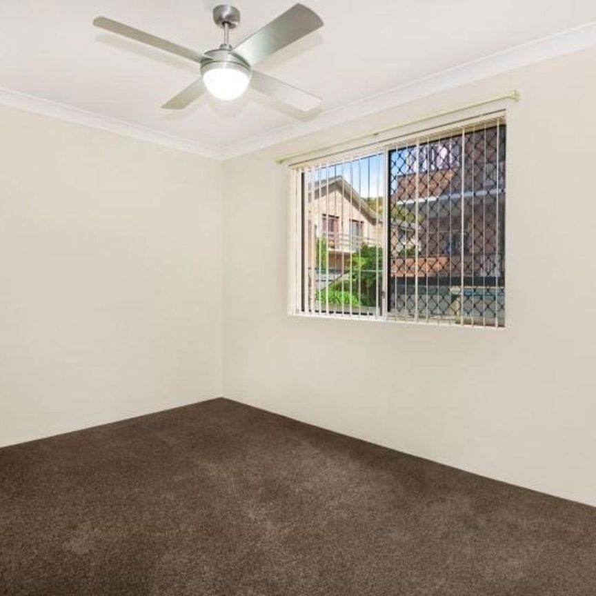 Ground Floor Apartment in Prime Location - Photo 1