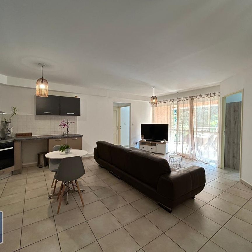 Location Appartement 3 pièces 62m² ST DENIS 97400 - Photo 1