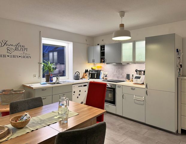 Ihr neues Zuhause: Großzügige Doppelhaushälfte mit Garten und Carport in Großefehn-Akelsbarg - Foto 1