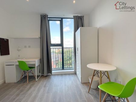 Studio to rent - Photo 2