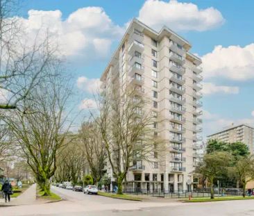 Spacious Renovated 1 Bedroom Apartment with Fantastic Views in Hear... - Photo 1