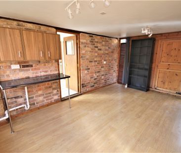 2 bedroom barn conversion to let - Photo 6