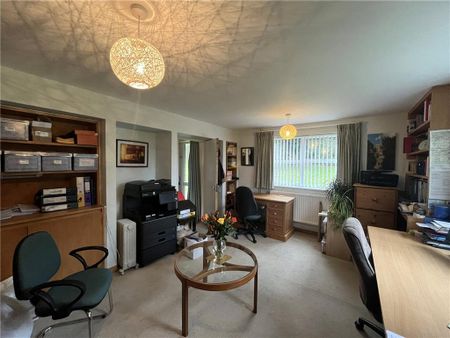 4 bedroom detached house to rent - Photo 4