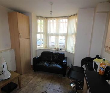 Apt 1, 45 Rugby Avenue, Belfast, BT7 1RD - Photo 2