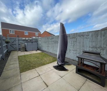 3 bedroom terraced house to rent - Photo 3