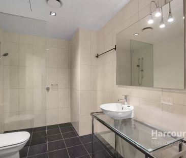 Ticking All Boxes - Perfect Location / Whiteware & Carpark! - Photo 5