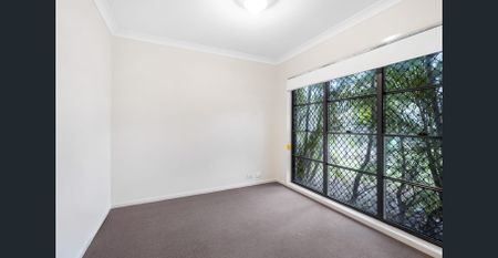 3 Bedroom Home in Deception Bay with Air Con! - Photo 3