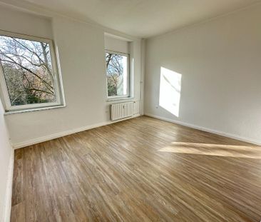 Helle 2-Zimmerwohnung im 2. OG in Duisburg-Neudorf-Süd - Foto 3