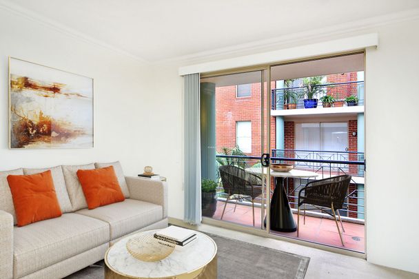 40/13 Ernest Street, Crows Nest - Photo 1