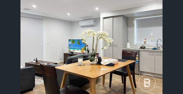 MODERN 3 BEDROOM HOME - Photo 1