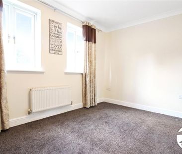 3 bedroom terraced house to rent - Photo 6