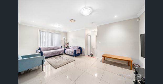 MODERN LIVING! - Photo 1