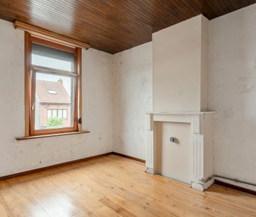 Ruime woning met 3 SLPK en koer in het centrum - Foto 5