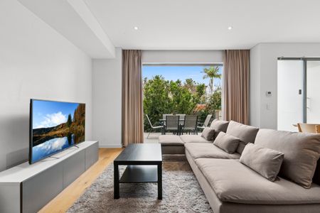 24 Salisbury Lane, Rosebery NSW 2018 - Townhouse For Rent | Domain - Photo 3