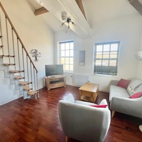 3 bedroom apartment to rent - Photo 1