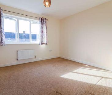 5 bedroom semi-detached house to rent - Photo 1