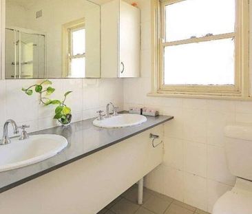 Wentworthville - Photo 1