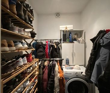 In het centrum gelegen appartement nabij het station met twee slaapkamers - Foto 3