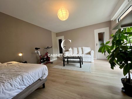 Location Appartement 1 pièce 32m² - Photo 2