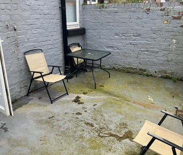 4 Bed Semi-Detached House, Alderson Road, L15 - Photo 3