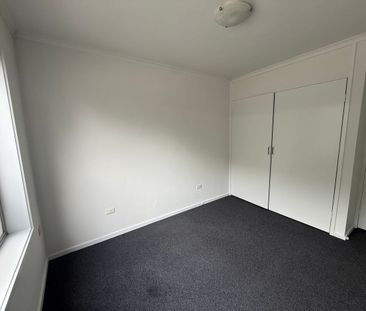 Neat & Convenient Apartment - Photo 3