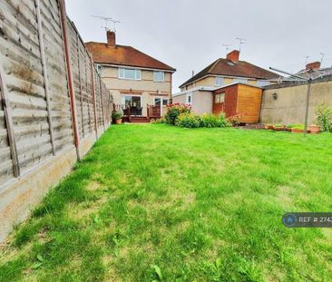 3 bedroom semi-detached house to rent - Photo 1