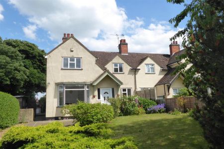 4 bedroom semi-detached house to rent - Photo 2