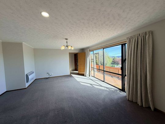 Walk In... and feel at home - Photo 1