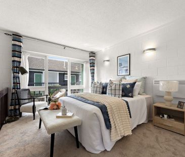 $500 per week with Water, lawn and swimming pool - Photo 2