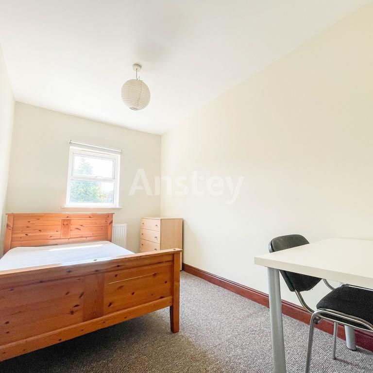 5 bedroom terraced house to rent - Photo 1
