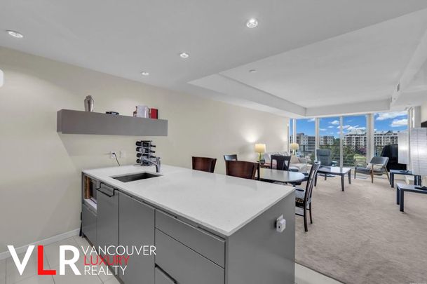 Condo in Richmond, British Columbia - Photo 1