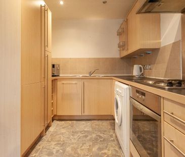 2 bedroom apartment to rent - Photo 6