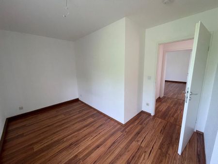 Sonnige Wohnung mit Arbeitszimmer gesucht? - Foto 2