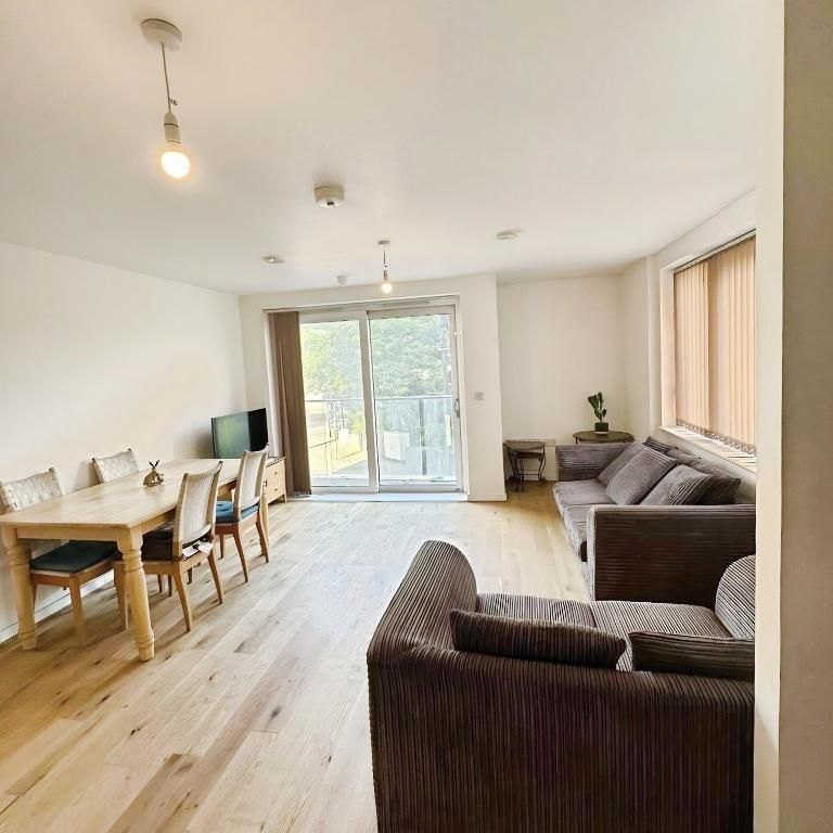 2 bedroom flat to rent - Photo 1