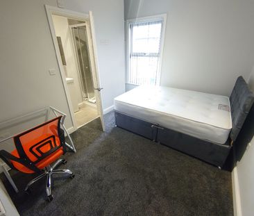 Banner Street, Liverpool. - Photo 6