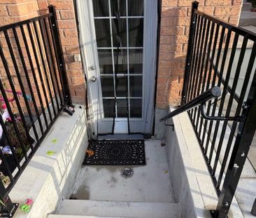 For Lease - 12 Cobblestone Court Unit# (Basement), Brampton, Ontario - Photo 2