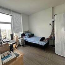 Looking for housemate for 2Bed2bath condo-Surrey-36th floor-3mins from Skytrain - Photo 2