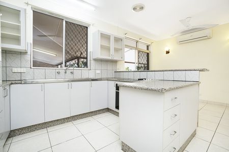 65 Copeland Crescent, - Photo 5