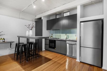 Warehouse-Style Living in Iconic Red Tulip Factory - Photo 4