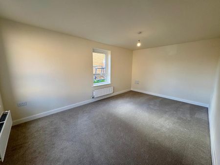 3 bedroom semi-detached house to rent - Photo 4