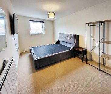2 bedroom flat to rent - Photo 6