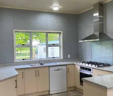 TE AROHA - WAITOA -3 BEDROOM - Photo 2