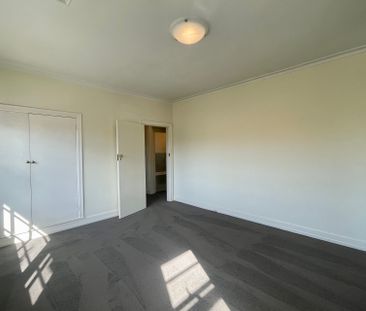 2/568 Toorak Road, Toorak - Photo 5