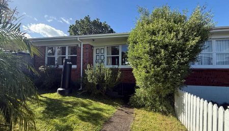 Two Bedroom Unit, Glendowie - Photo 2