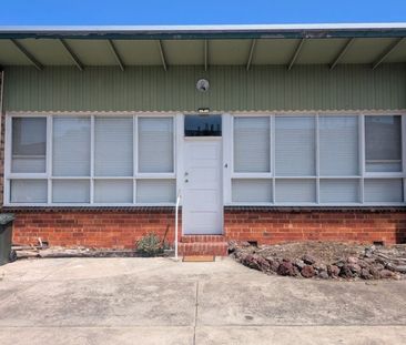 Just a few steps from the beach! - Photo 5