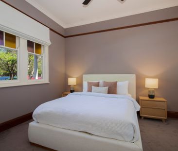 FULLY FURNISHED - Contemporary living meets classic charm! - Photo 6